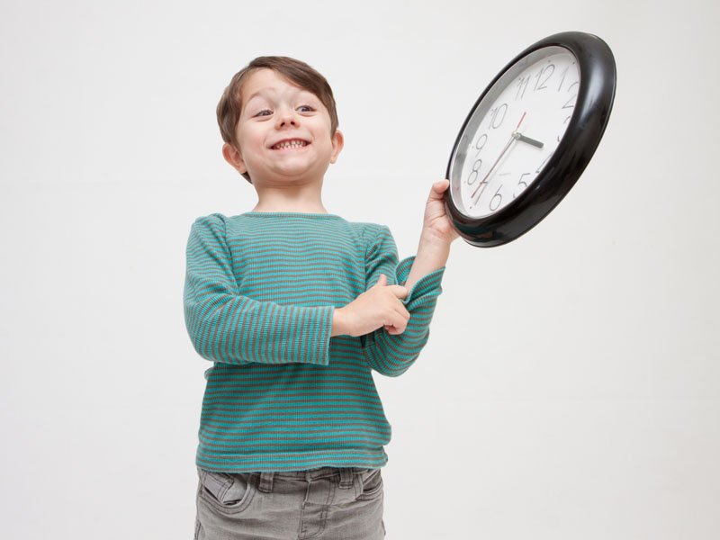 時計と子供