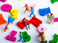 アルファベットと人々