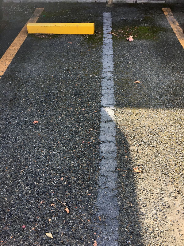 車止めロックなし