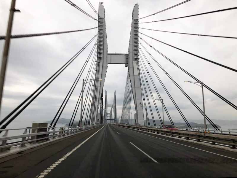 瀬戸大橋走行中