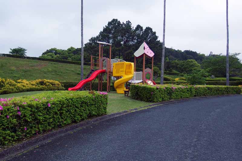 とまろっと遊具