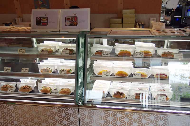 高虎ドッグのショーケース